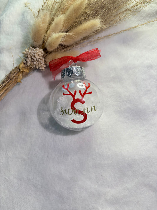 Boule de Noël personnalisée –Renne & fausse neige